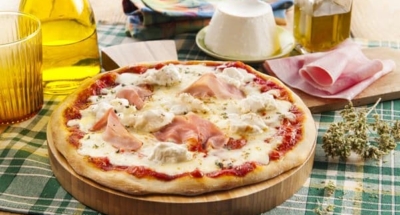 Pizza à la mozzarella, ricotta et jambon - Galbani