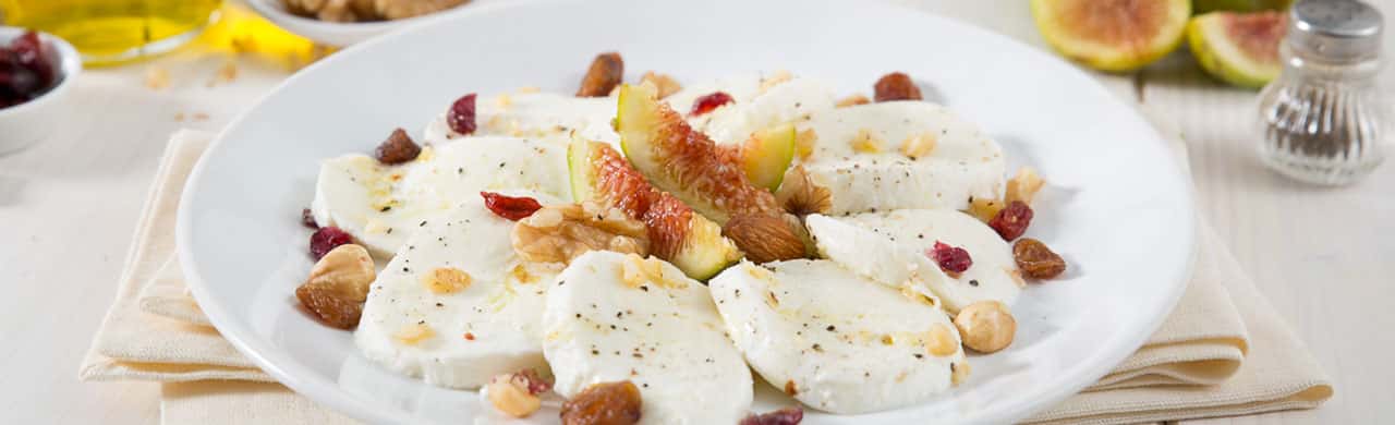 Caprese sucrée aux fruits secs avec Mozzarella Fior di Latte